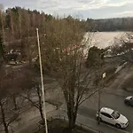 Sairaalakatu, Laemmin Saehkoeistetty Autotalli Sisaeltyy Hintaan