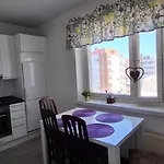 Sairaalakatu, Laemmin Saehkoeistetty Autotalli Sisaeltyy Hintaan Apartman *