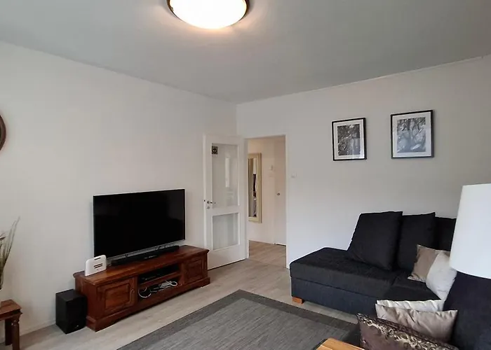 Apartament Sairaalakatu, Laemmin Saehkoeistetty Autotalli Sisaeltyy Hintaan Kuopio